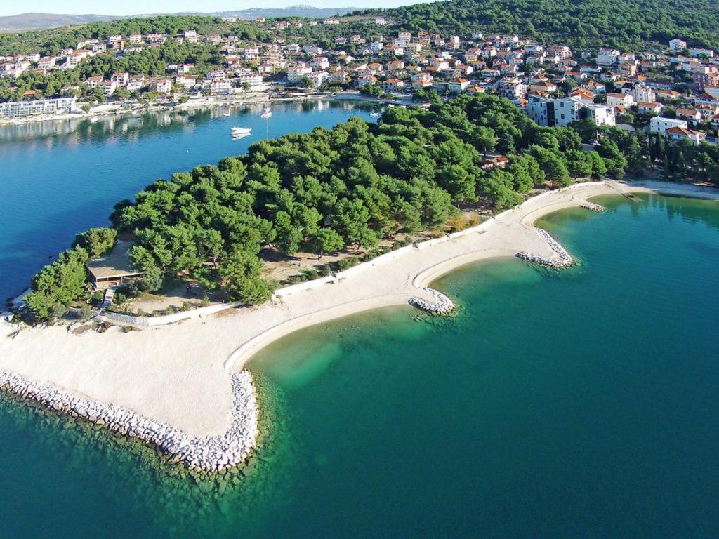 Studio Apartman Violeta II - 50M From The Beach Trogir Extérieur photo