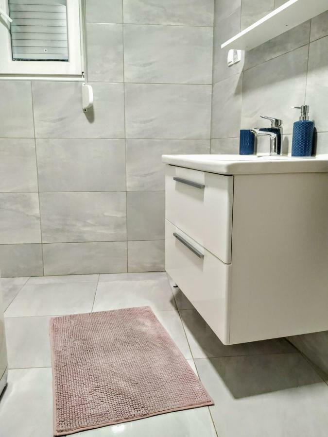 Studio Apartman Violeta II - 50M From The Beach Trogir Extérieur photo