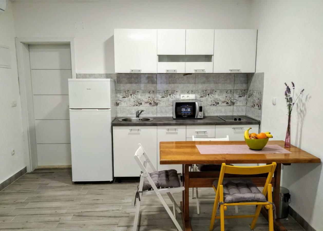 Studio Apartman Violeta II - 50M From The Beach Trogir Extérieur photo